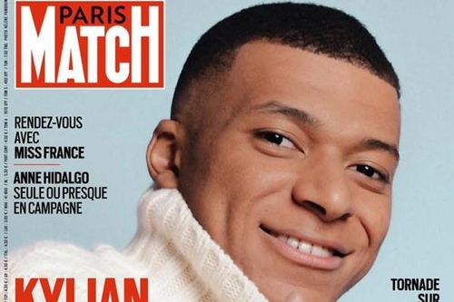 Tỷ phú Pháp Bernard Arnault mua lại tạp chí Paris Match