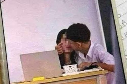 Hà Nội: Xác minh clip nữ 'giáo viên' có cử chỉ phản cảm với nam sinh cấp 3