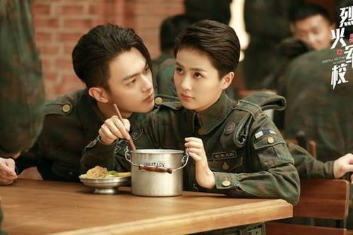 Bạch Lộc bị khui chuyện từng quấy rối Hứa Khải
