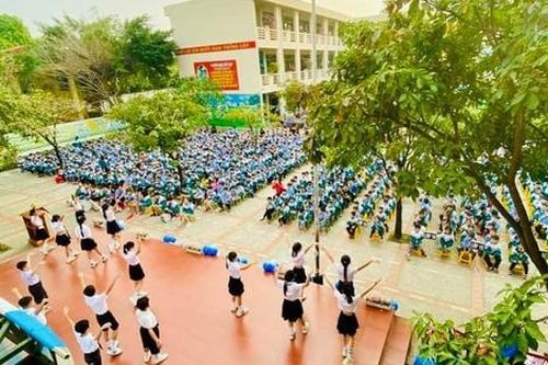 Vụ việc cô giáo dùng lời lẽ thô tục xúc phạm học sinh ở Ninh Bình: Nhà trường xem xét kỷ luật