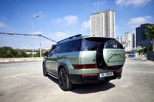Độc lạ cách chủ sở hữu Hà Nội xóa bỏ định kiến thiết kế gây tranh cãi ở Hyundai Santa Fe 2024