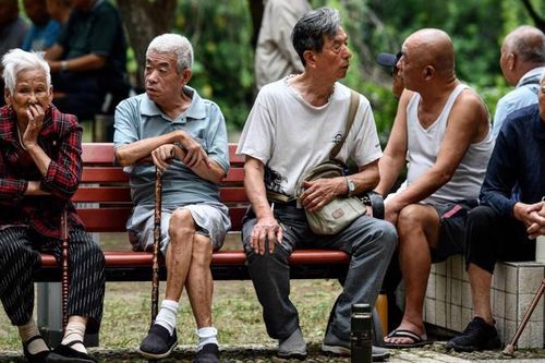 3 áp lực đè nặng thế hệ con một ở Trung Quốc