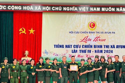 Xã Ia Sao và phường Đoàn Kết đạt giải nhất Liên hoan Tiếng hát Cựu chiến binh thị xã Ayun Pa lần thứ IV