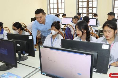 Chuẩn bị sớm điều kiện để thi tốt nghiệp môn công nghệ, tin học bậc THPT