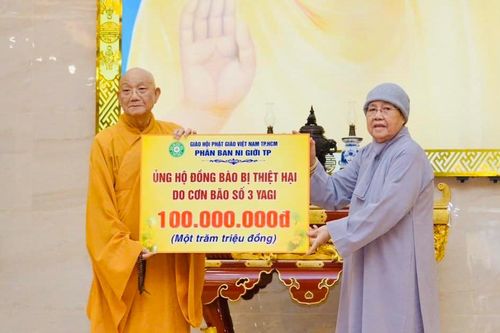 Ni trưởng Thích nữ Từ Nhẫn 'Tôi mong mọi người ai cũng được ấm no, hạnh phúc'