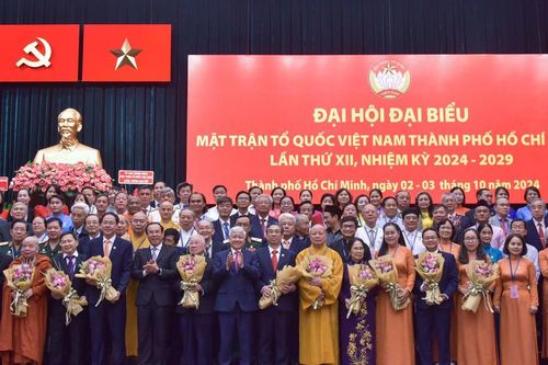 Ra mắt Ủy ban MTTQVN TP.HCM nhiệm kỳ 2024-2029, Đức Pháp chủ GHPGVN tham dự Đại hội