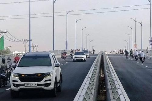 TP. Hồ Chí Minh: Cầu Nam Lý thông xe sau 8 năm triển khai