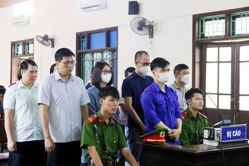 Nâng khống thiết bị giáo dục ở Hà Tĩnh: Nhiều đối tượng lĩnh án
