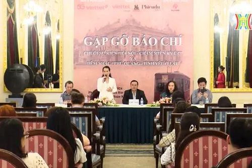 Chạm miền ký ức với đêm nhạc 'Phú Quang - Tình yêu ở lại'