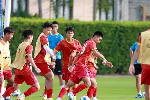 U17 Việt Nam tập luyện buổi đầu tiên tại Nhật Bản