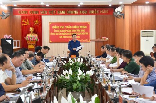 Bí thư Tỉnh ủy Trần Hồng Minh làm việc với huyện Bảo Lạc về công tác khắc phục hậu quả thiệt hại do thiên tai