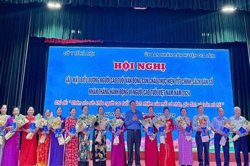 Hà Nội: Nhiều mô hình chăm sóc sức khỏe người cao tuổi tại cộng đồng
