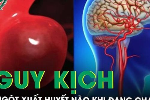 Bé trai nguy kịch vì xuất huyết não khi đang chạy bộ trong trường