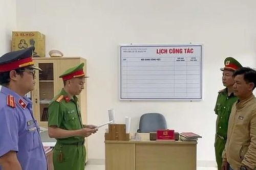 Quảng Nam: Khởi tố 2 đối tượng chặt phá rừng phòng hộ