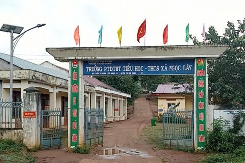 Kỷ luật giáo viên uống rượu trước giờ lên lớp