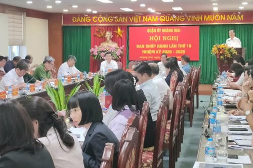 Ông Nguyễn Đức Dũng được bầu làm Phó Bí thư Quận ủy Hoàng Mai