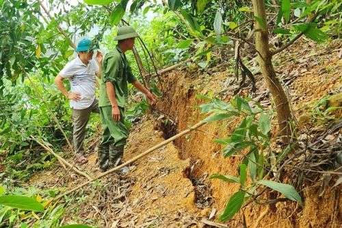 Bắc Giang công bố tình huống khẩn cấp sạt lở đất ở nhiều địa phương