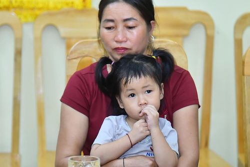 Lào Cai có 52 trẻ mồ côi từ bão số 3 cần nuôi dưỡng và chăm sóc