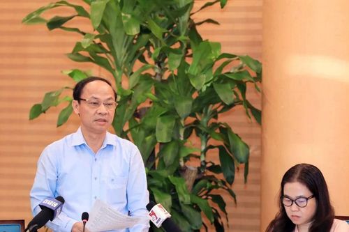 Sở GD-ĐT Hà Nội thông tin sự việc cô giáo có 'cử chỉ thân mật' với nam sinh