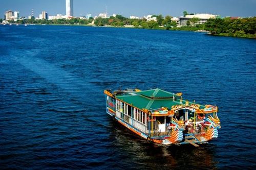 Thừa Thiên Huế đẩy mạnh phát triển du lịch biển, nỗ lực thu hút khách quốc tế dịp cuối năm