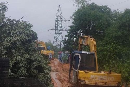Ứng phó nguy cơ sạt lở, lũ ống, lũ quét trên địa bàn Quân khu 2