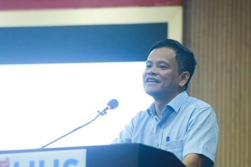 Rừng trồng trên đất dốc dễ gây sạt lở lớn