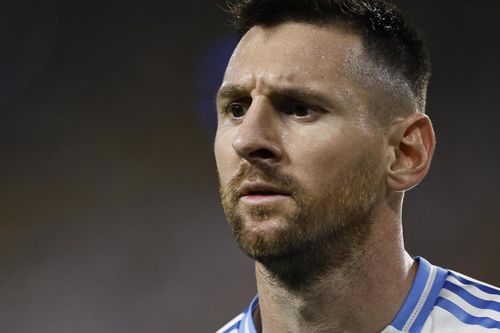 Argentina gọi Messi trở lại dự Vòng loại World Cup 2026
