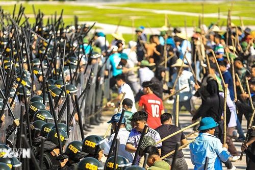 Hòa Bình diễn tập xử lý tình huống chống khủng bố, gây rối an ninh trật tự
