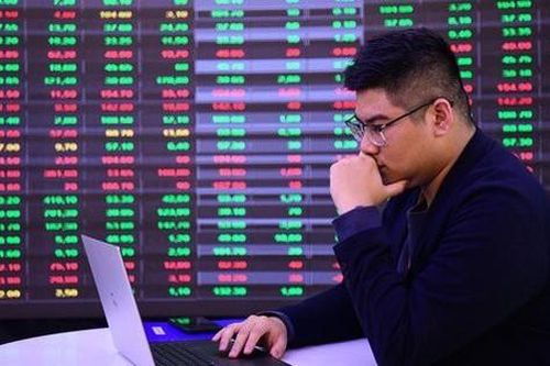 HVN, NVL, QCG, ITA cùng 82 mã khác bị cắt margin