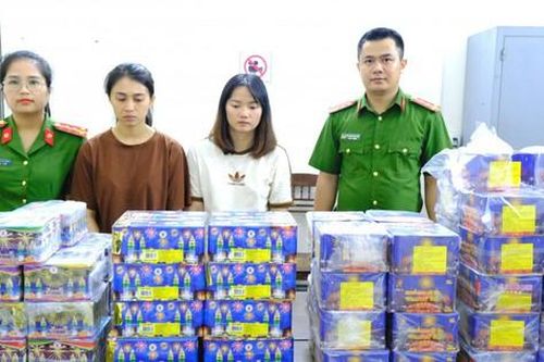 Hà Tĩnh: Triệt xóa nhóm đối tượng buôn bán gần 300kg pháo lậu