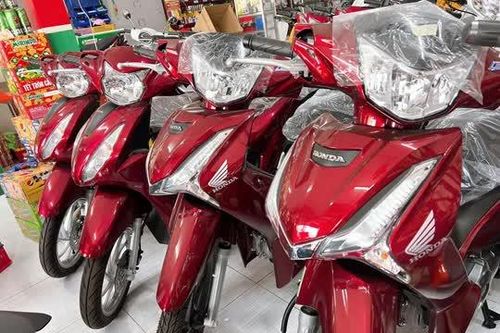 Bảng giá xe Honda Future 125 FI 2024 tháng 10/2024 giảm sập sàn, giá cực rẻ lấn át Wave Alpha và RSX