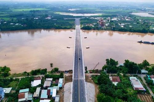 Có cầu Bạch Đằng 2, người dân sung sướng không phải lo canh giờ đi phà