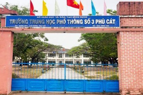 Trường học phải tháo tivi trả lại phụ huynh do vận động sai quy định