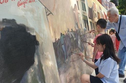 60 họa sĩ 4 thế hệ thực hiện bức tranh Panorama chào mừng 70 năm Ngày Giải phóng Thủ đô