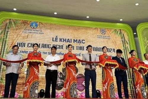 Khai mạc Hội chợ Làng nghề lần thứ 20 năm 2024