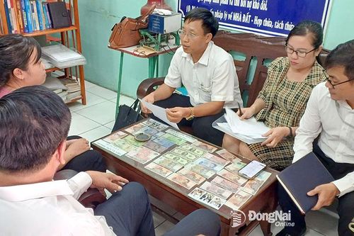 Hệ lụy từ việc luật sư làm chứng mua bán nhà đất giấy tay