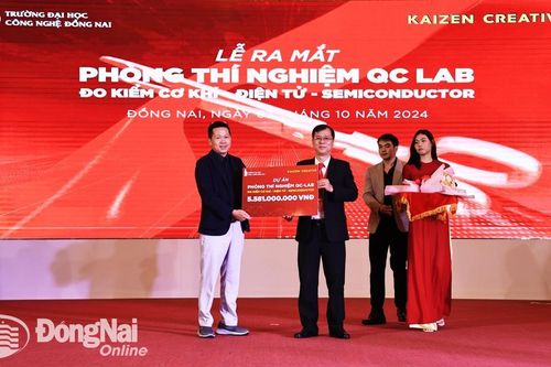 Trường đại học Công nghệ Đồng Nai khai giảng năm học mới