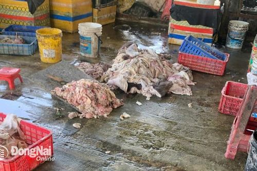 Lại phát hiện cơ sở chế biến mỡ heo trái phép ở huyện Thống Nhất