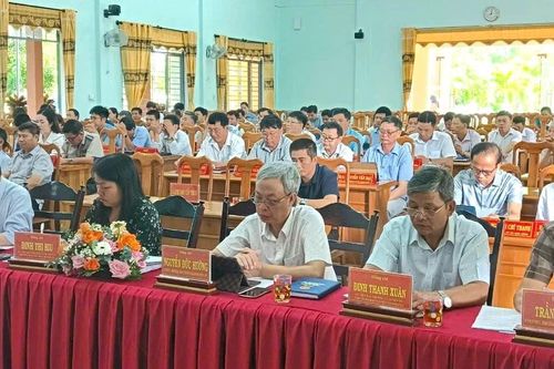 Hội nghị Ban Chấp hành Đảng bộ huyện Kông Chro lần thứ 18 (mở rộng)