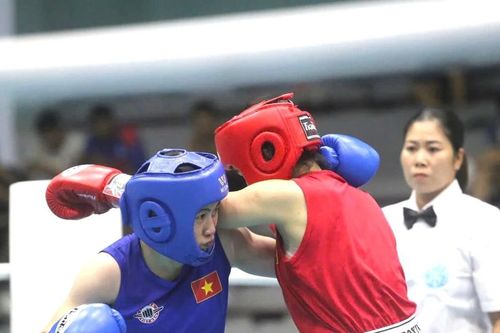 Lê Thị Nhi tranh tài ở Giải Vô địch Kickboxing châu Á