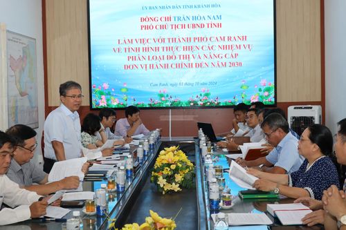 Rà soát các tiêu chí để TP. Cam Ranh lên quận