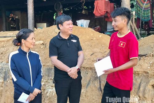 Khởi công xây dựng nhà cho hộ nghèo xã Hùng Lợi