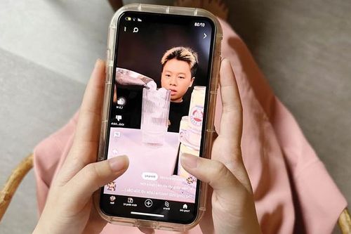 Thói quen vô hại hay cơn nghiện âm thầm?