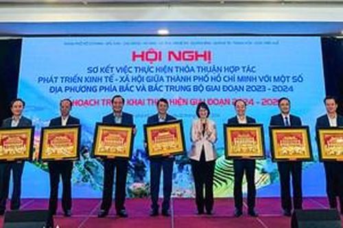 Thúc đẩy hợp tác giữa TP.Hồ Chí Minh và 9 tỉnh phía Bắc, Bắc Trung Bộ