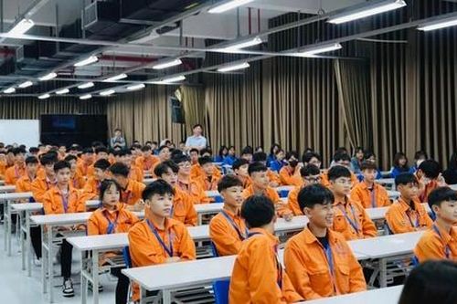 'Khát' lao động, các nhà cung cấp của Apple tại Việt Nam hứa thưởng tiền cho ứng viên