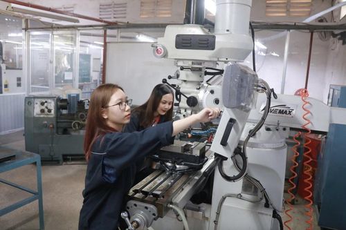 Thêm trường đại học dự kiến giảm chỉ tiêu xét tuyển bằng học bạ 2025