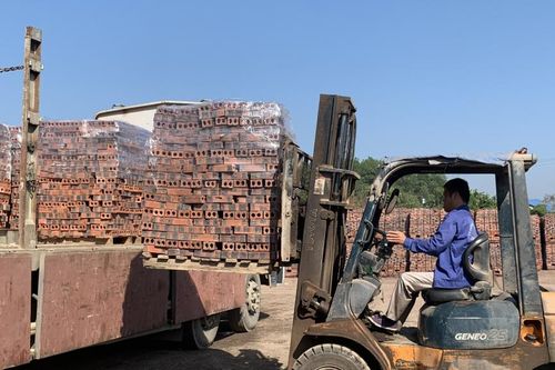 Công ty cổ phần Sản xuất vật liệu xây dựng Cao Bằng cung cấp hơn 60% thị phần gạch xây dựng toàn tỉnh