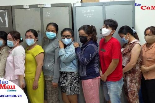 Cà Mau: Triệt xóa 2 tụ điểm tệ nạn đánh bài ăn tiền