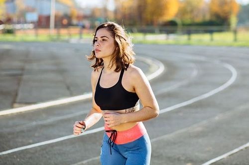 Bí quyết thở đúng cách khi chạy bộ