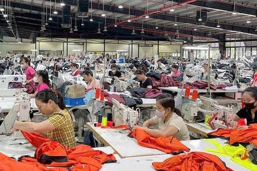 Hà Nội: Tập trung nguồn lực hỗ trợ người dân, doanh nghiệp bị ảnh hưởng bởi bão số 3